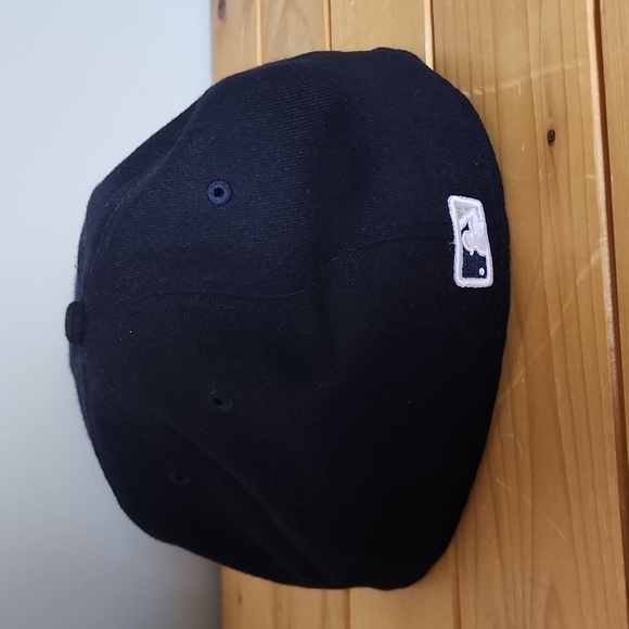 Yankees New Era hat size 7 1/2 - Picture 3 of 7